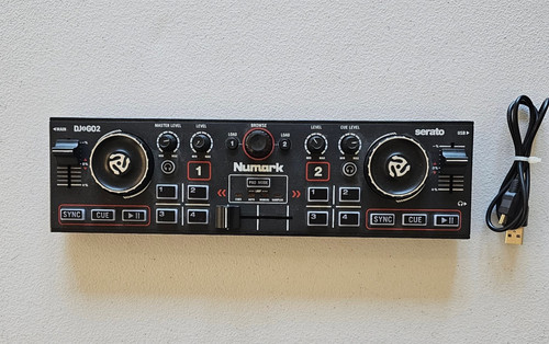 Numark dj2go2 touch - numark,